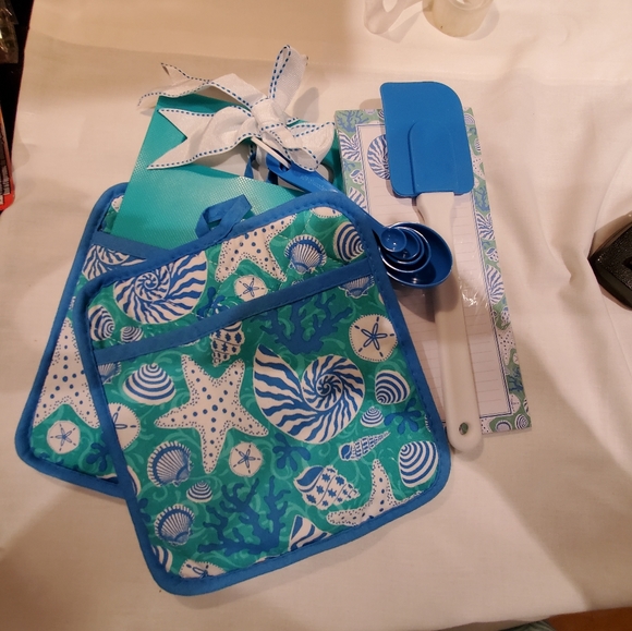 Giftable Kitchen Bundle from Nova Scotia - Picture 2 of 3